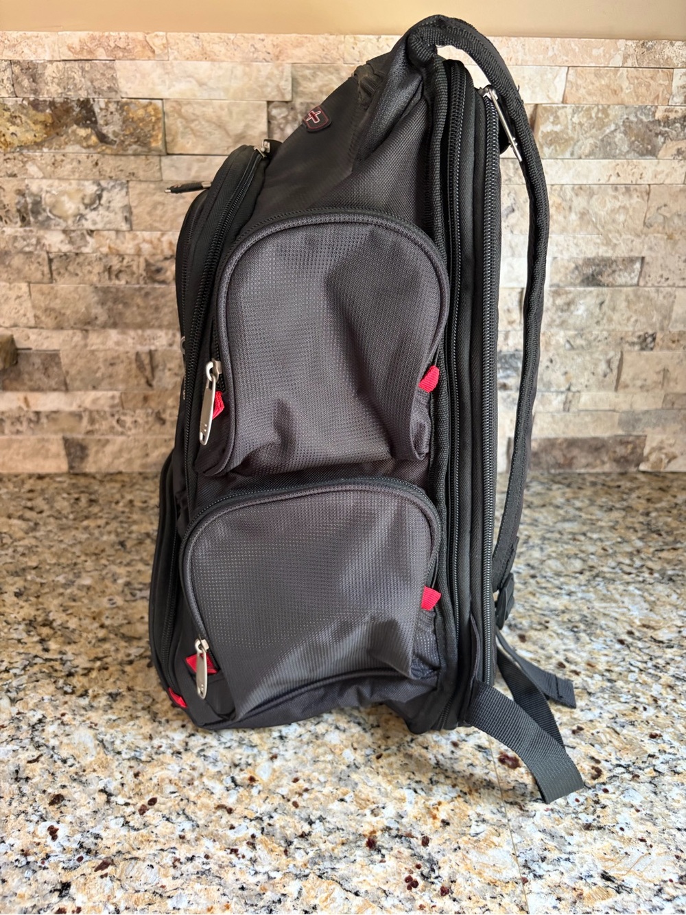 Black Men's elleven Backpack - Multi-Compartment Travel and Work Pack - Picture 3 of 7